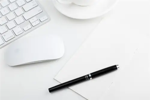 电脑主机三个孔都是什么