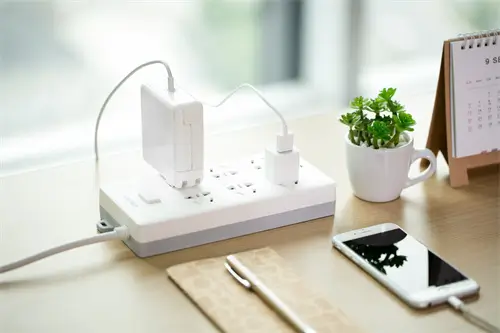 Word怎么方框中打对号、错号